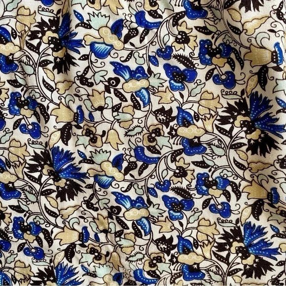 Valija Floral Print Elastic Waist Shorts - Picture 7 of 8